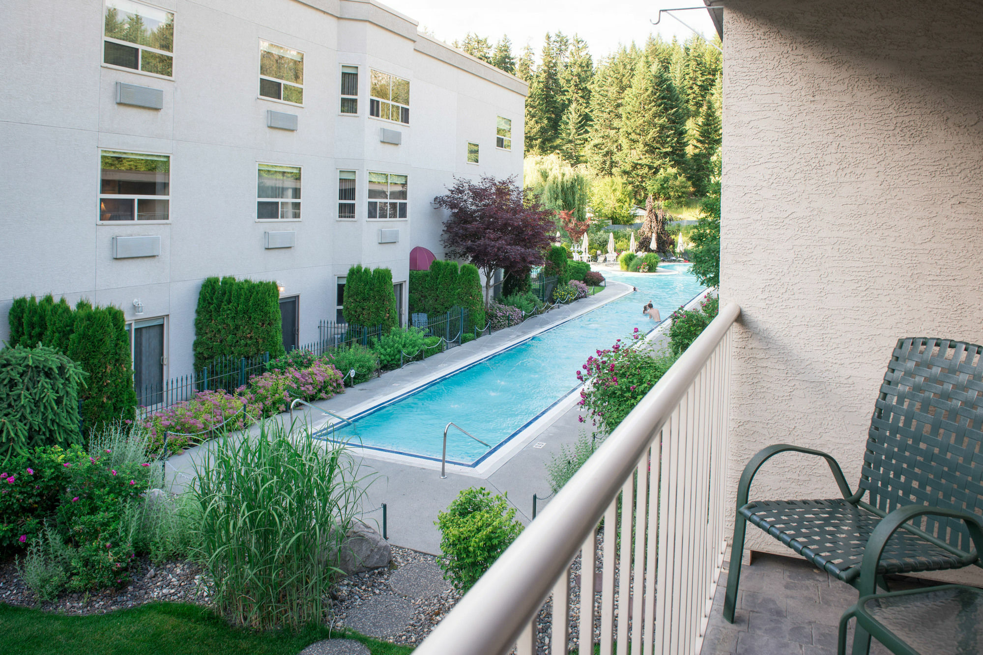 Hilltop Inn - Salmon Arm Exterior photo